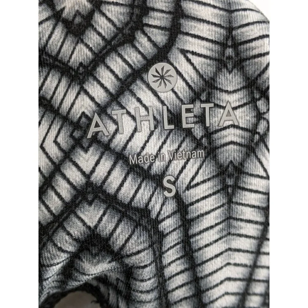 Athleta Capri Leggings Sz Small Geometric Print Chaturanga Yoga Black Gray - Picture 3 of 8